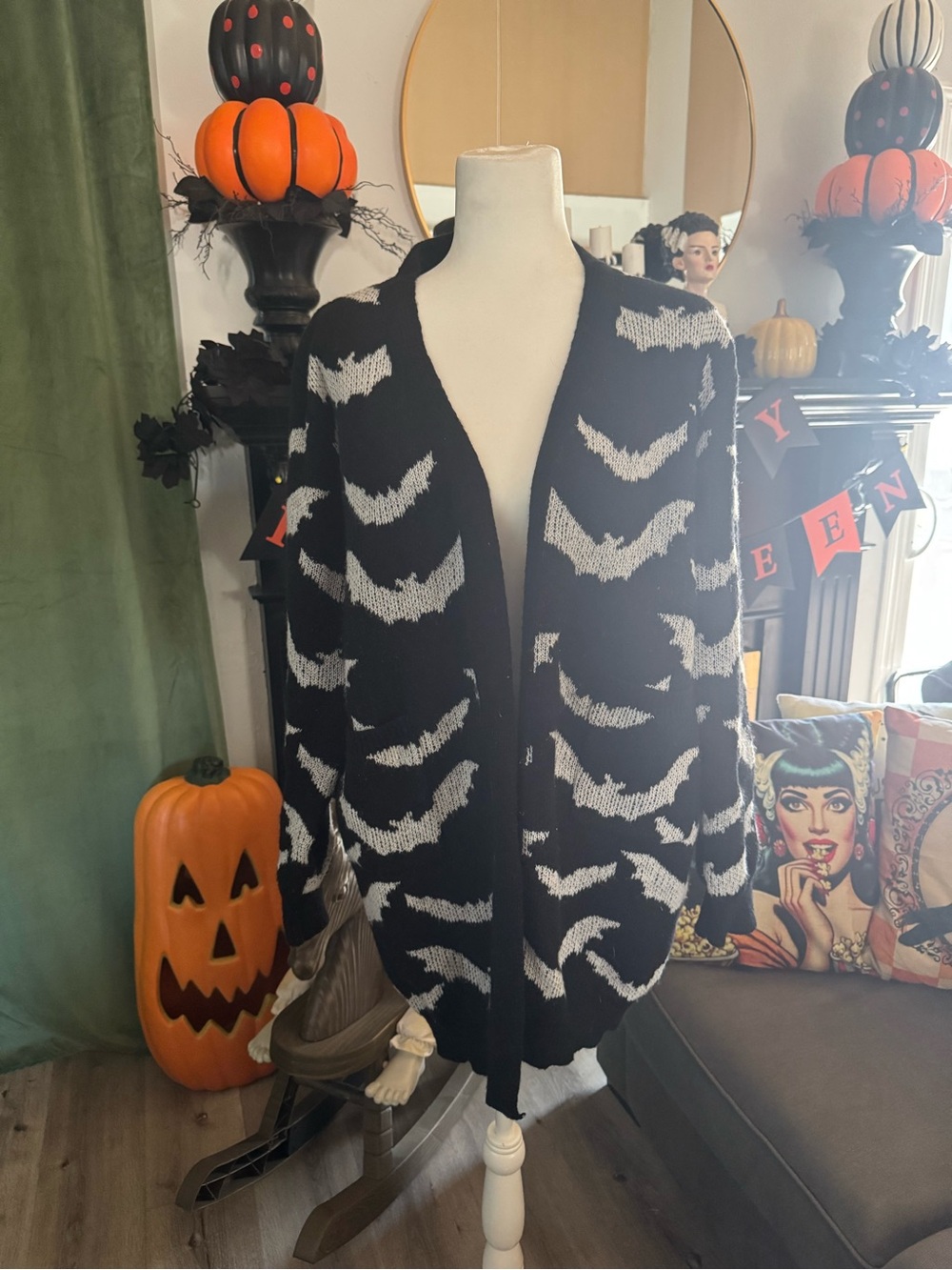 Black & White Bat-Print Open Cardigan never worn